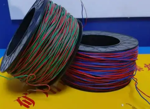 谢通门放炮线的主要材质有哪些?不同材质的适用场景有何区别?